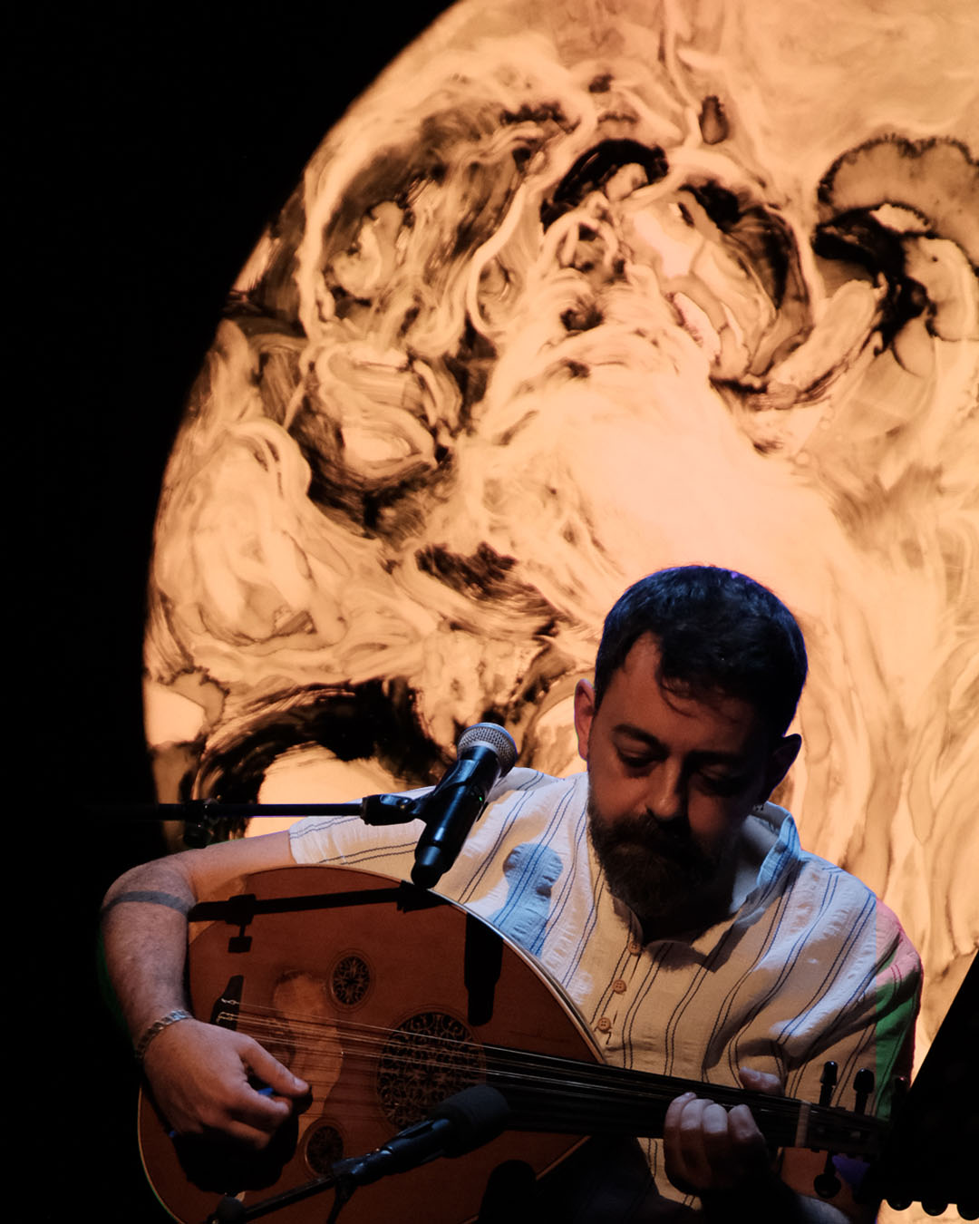 عالقمر مع نعيم الأسمر