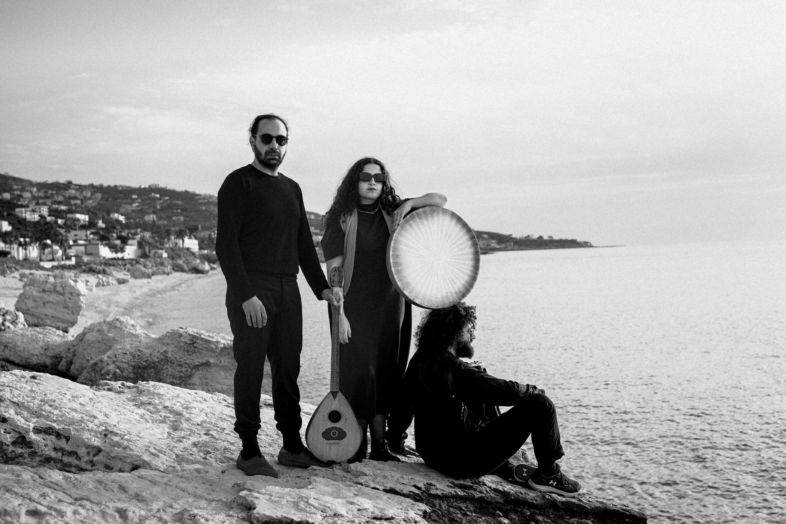 Moon presents Tilt Trio عالمقر مع تلت